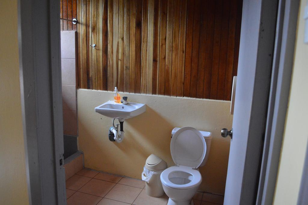 Islas Del Rio Hostel Tirimbina Room photo